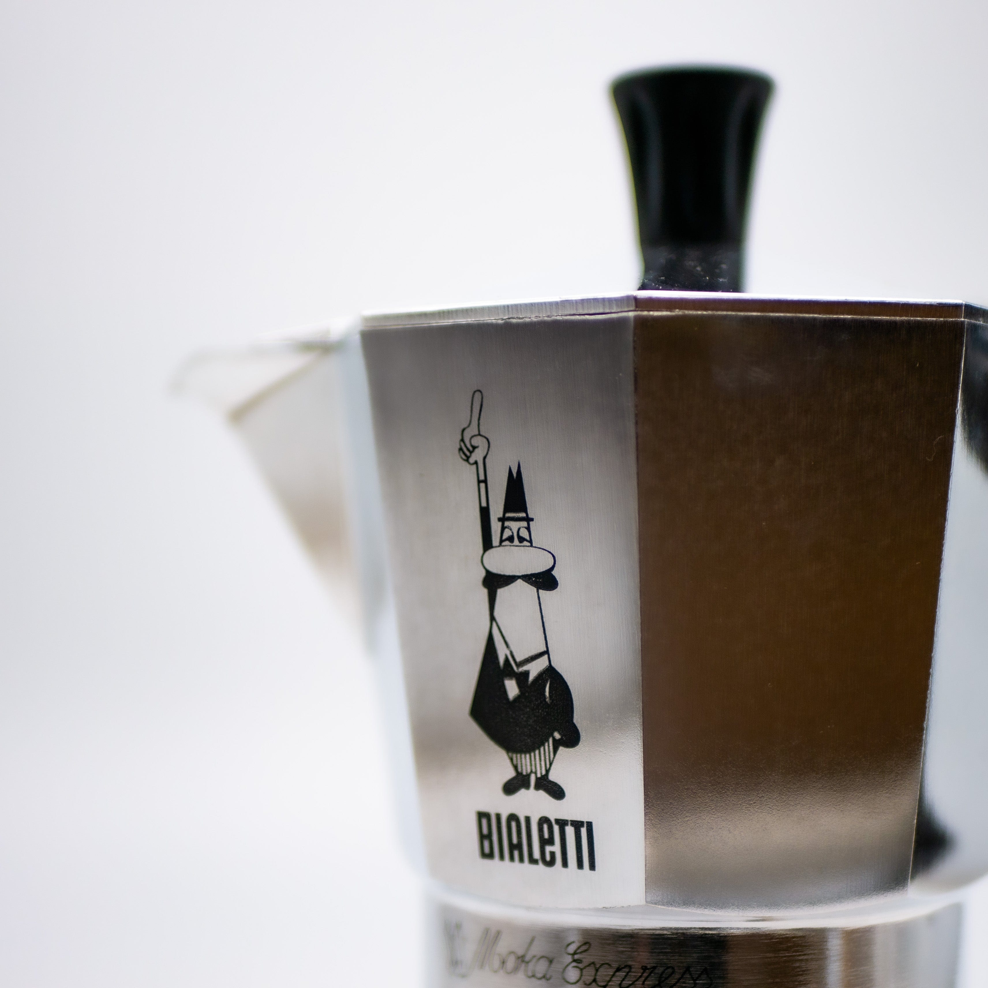 Cafetera Italiana BIALETTI - MOKA EXPRESS